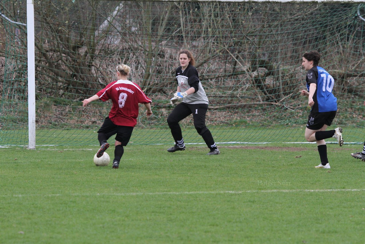 Bild 73 - Frauen am 3.4.11